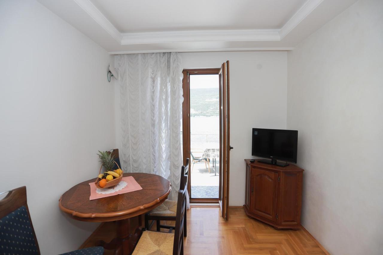 Apartments Cebra แฮร์เซ็ก-โนวี ภายนอก รูปภาพ
